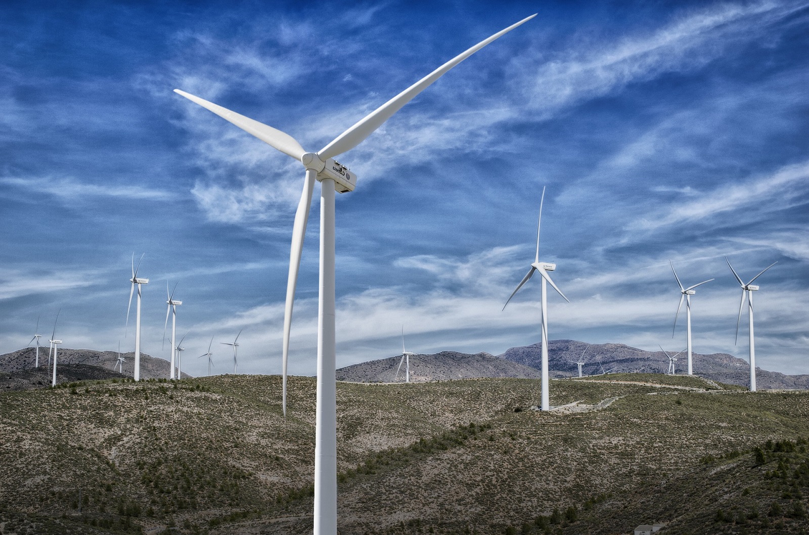 Acuvane: Maximizing wind turbine clean-electricity generation 